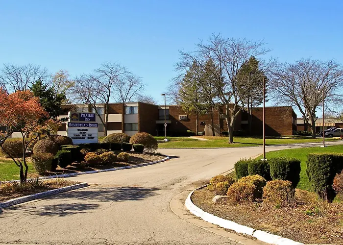 Western Prairie & Conference Center Hotel 3*