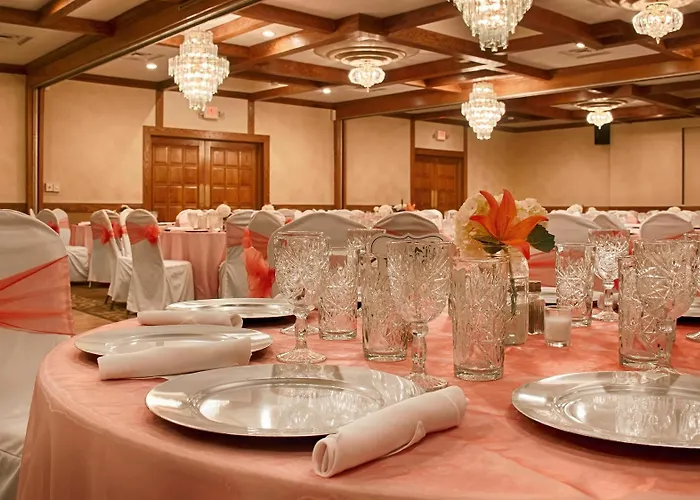 Western Prairie & Conference Center 3*