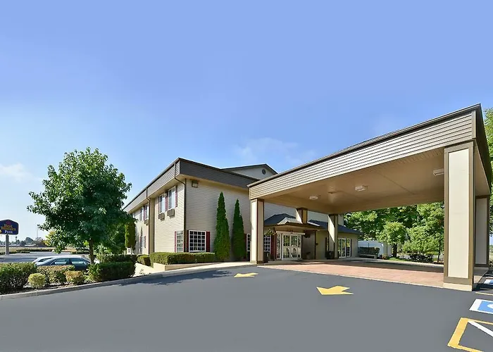 Hotel Western Prairie & Conference Center 3*