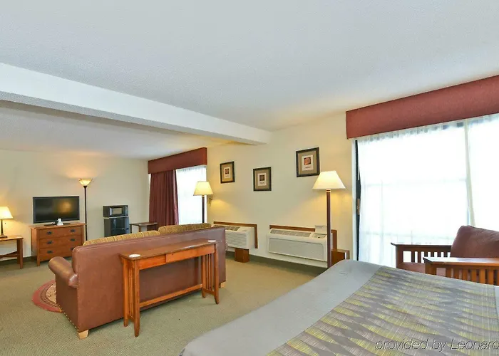 Hotel Western Prairie & Conference Center 3*
