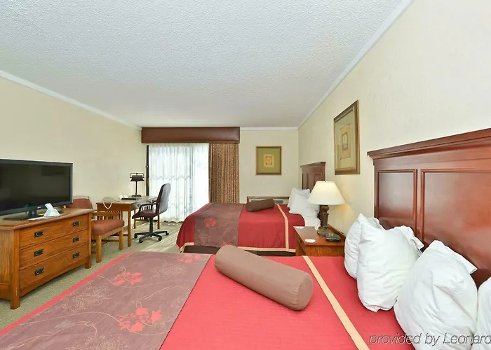 Western Prairie & Conference Center 3*