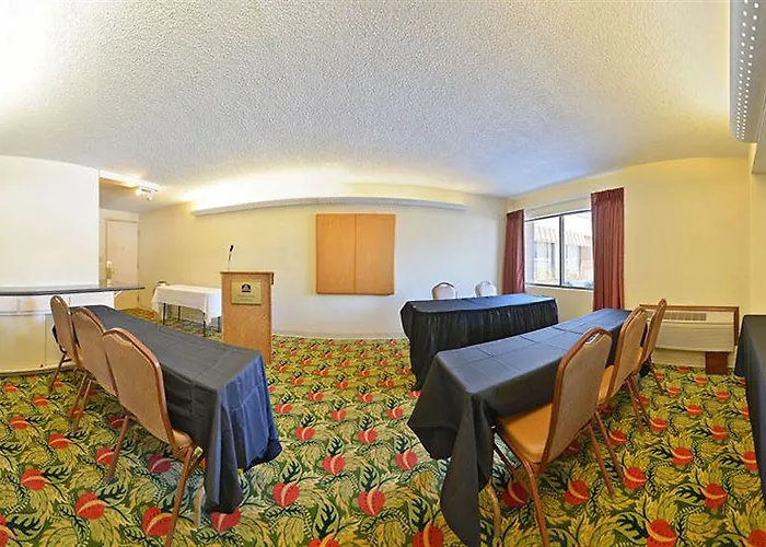 Hotel Western Prairie & Conference Center Galesburg
